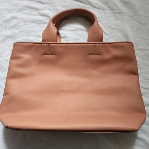 Universal Thread Ladies Faux Leather Hand Bag - Picture 3 of 8